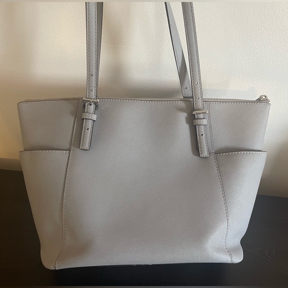 Michael Kors Gray Charlotte Leather Tote Bag - Picture 6 of 10